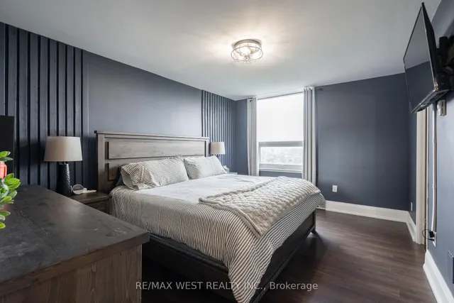 Additional image 16 of 61 Richview Rd Unit 1603