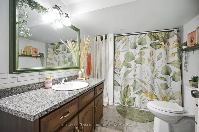 Additional image 33 of 568 Barnaby St