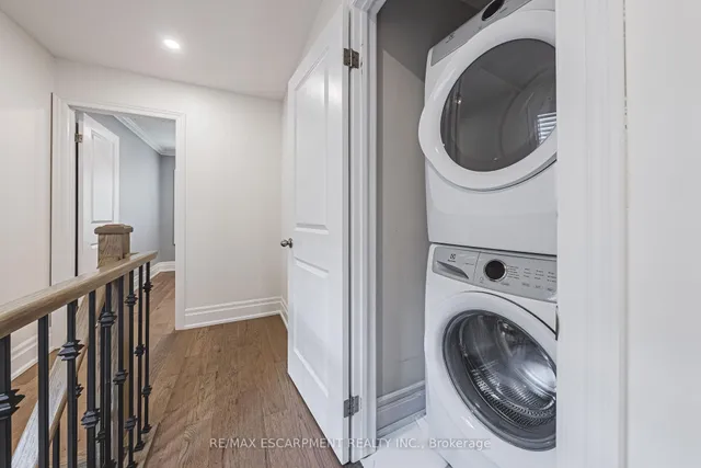 Additional image 44 of 111 Wilson St Unit 6