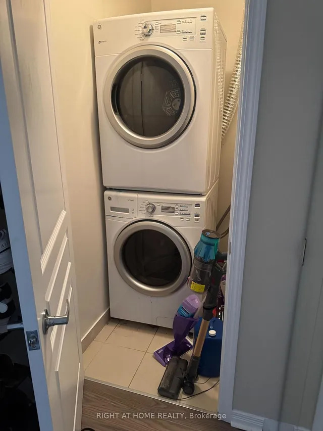 Additional image 11 of 352 Front St Unit 1812