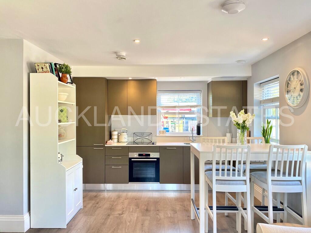 Additional image 9 of Swan Lodge, Brookmans Park