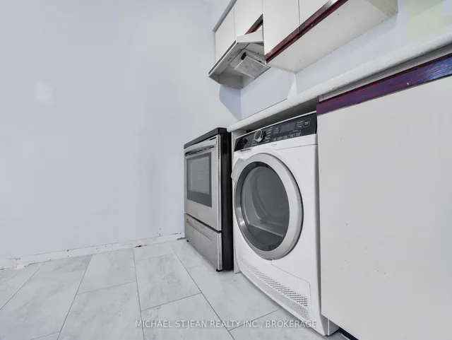 Additional image 25 of 36 James St Unit 703