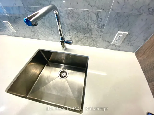 Additional image 6 of 17 Bathurst St Unit 1908