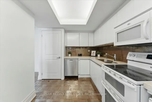 Additional image 18 of 2045 Lake Shore Blvd Unit 1605