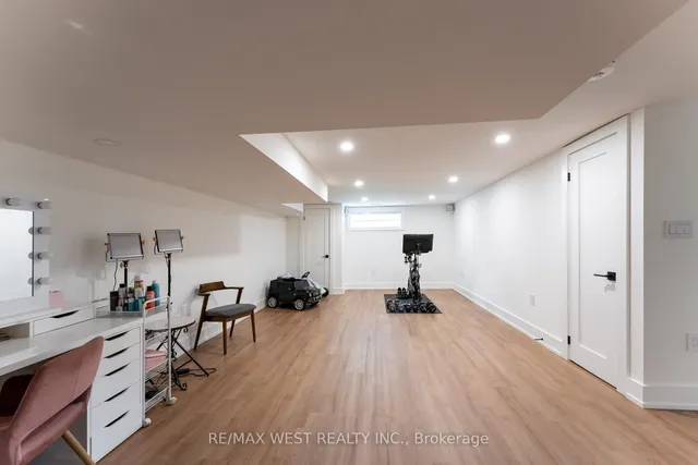 Additional image 25 of 92 Warwood Rd