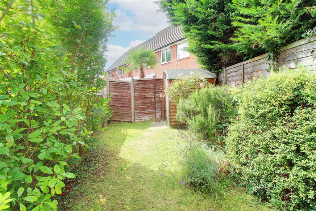 Additional image 9 of Vincenzo Close, Welham Green