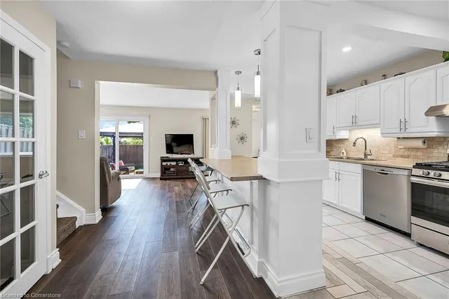 Additional image 7 of 11 Queenslea Dr Unit 153