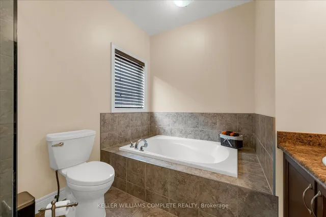 Additional image 26 of 180 Mother's St