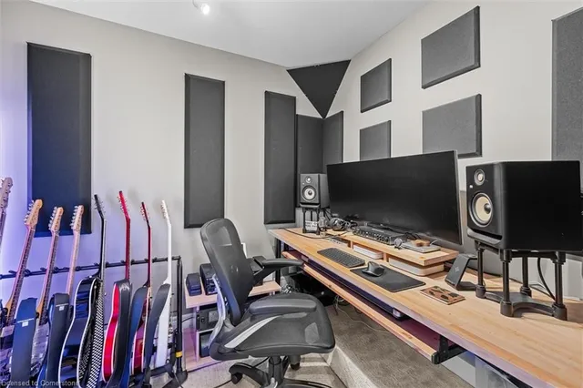 Additional image 29 of 373 Torrance St