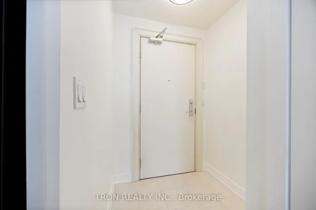Additional image 5 of 438 King St Unit 1905