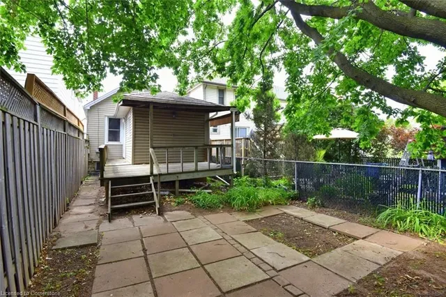 Additional image 31 of 29 Mayflower Ave