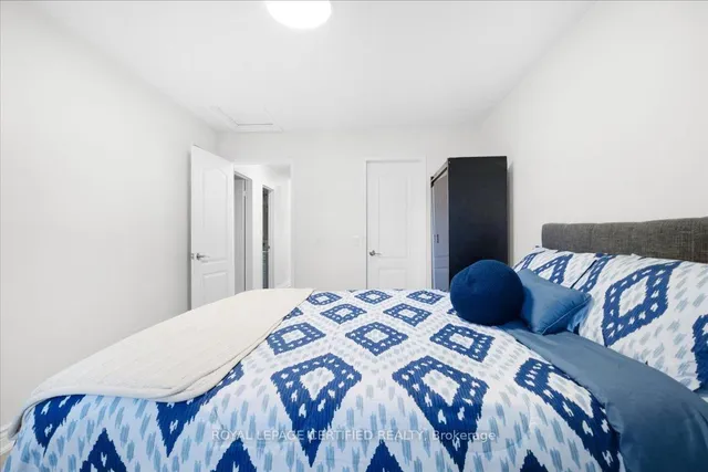 Additional image 23 of 121 Genesee Dr