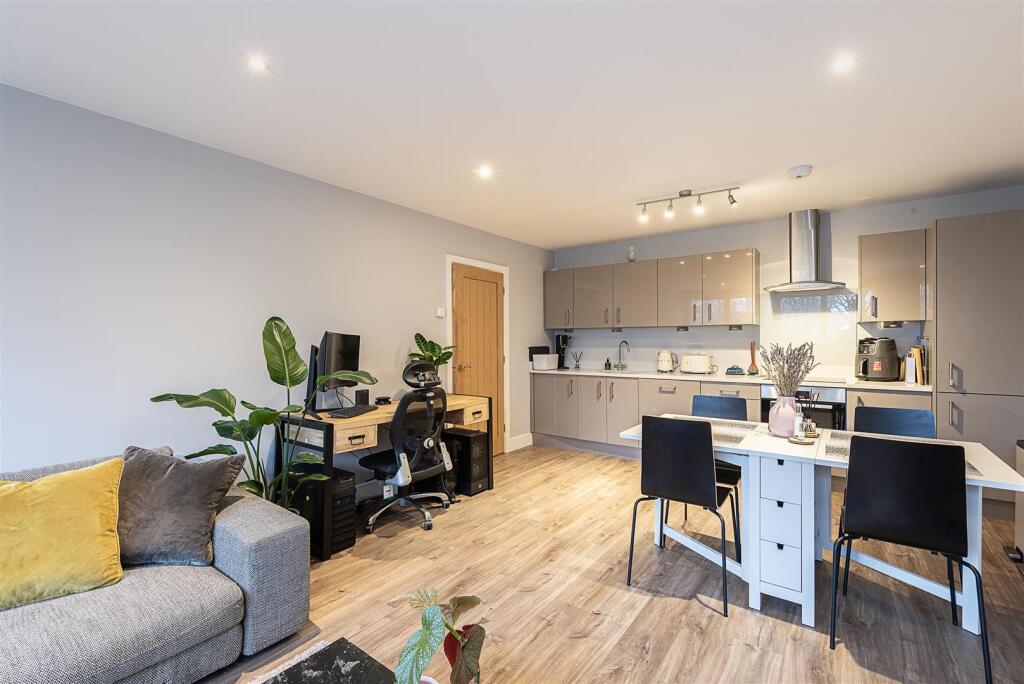 Additional image 7 of Sandridge Park, Porters Wood, St Albans