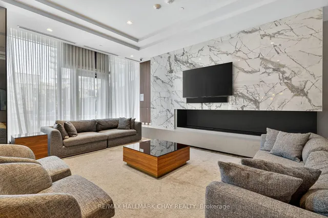 Additional image 6 of 4208 Dundas St Unit 522