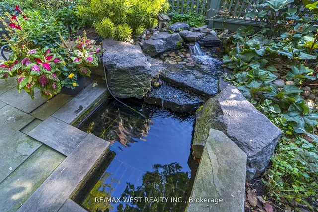 Additional image 32 of 9A Humewood Dr