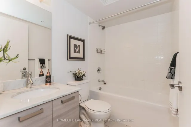 Additional image 24 of 36 Lisgar St Unit 812W