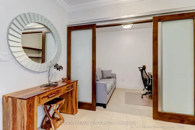 Additional image 9 of 99 Avenue Rd Unit 803