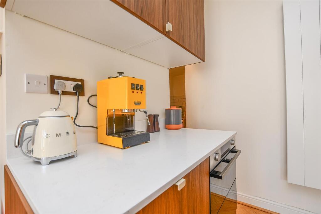 Additional image 13 of Granville Road, St. Albans