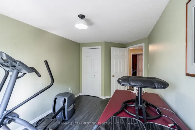 Additional image 21 of 1380 Treeland St