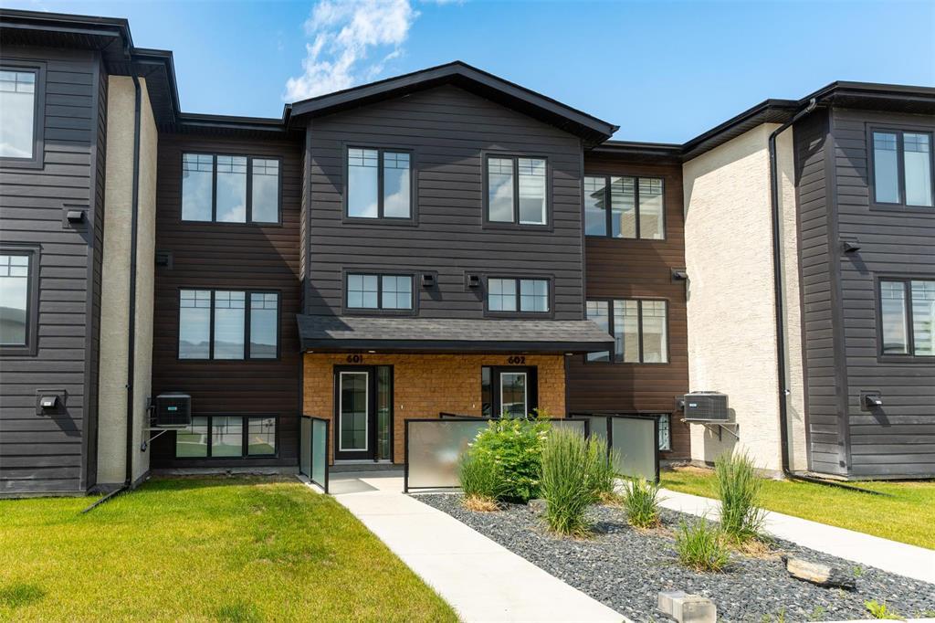601 50 Morning Star Lane|Winnipeg, Manitoba R3X0V8