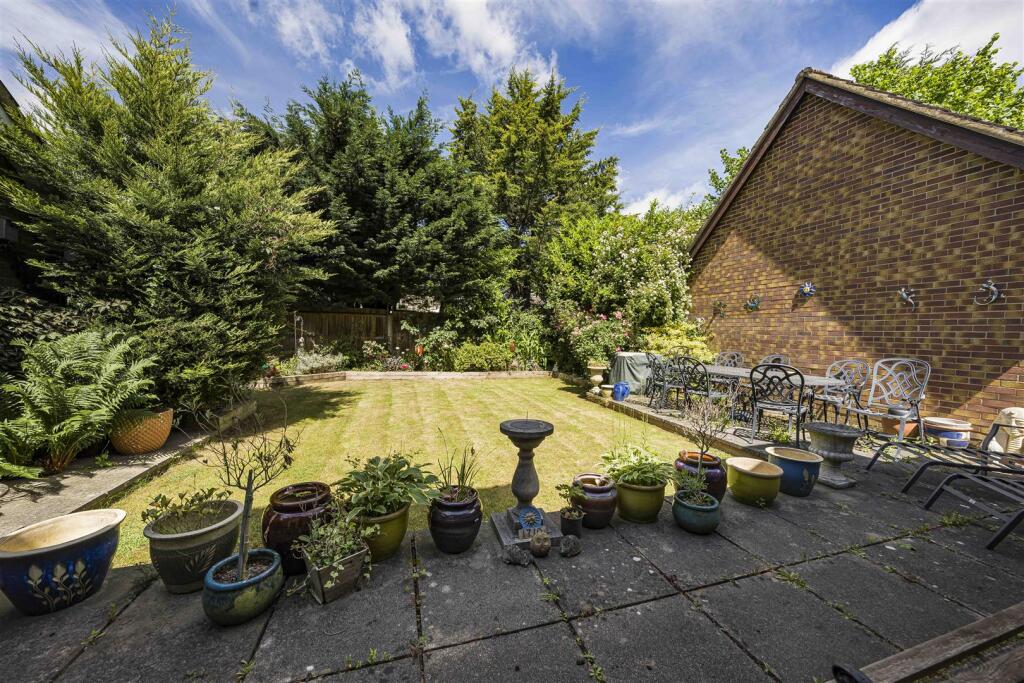 Additional image 14 of Yule Close, Bricket Wood, St. Albans