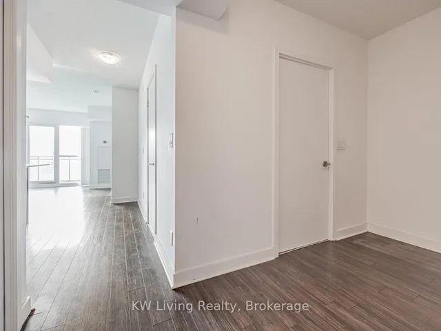 Additional image 3 of 120 Dallimore Circ Unit 819