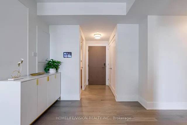 Additional image 6 of 30 Inn On The Park Dr Unit 1810