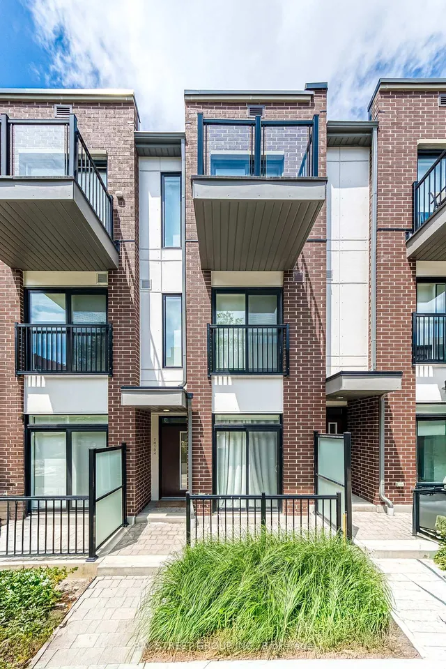 房产图片 2 - 加拿大多伦多110 Canon Jackson Dr 单元104