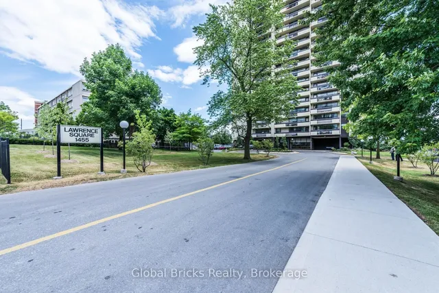 Additional image 6 of 1455 Lawrence Ave Unit 2006