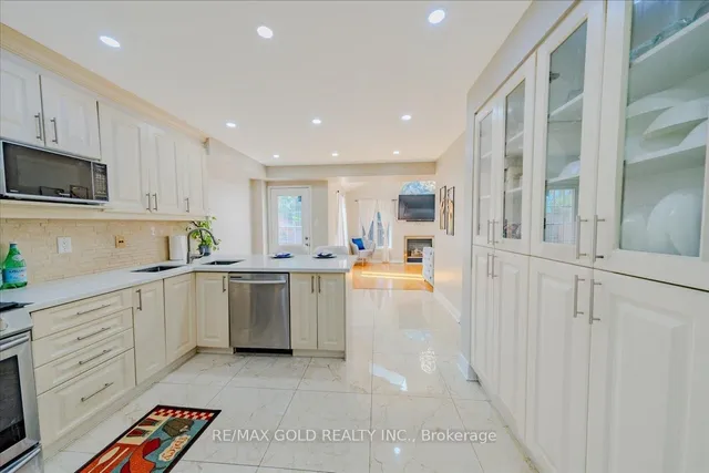 Additional image 16 of 21 Townley Cres