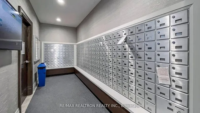 Additional image 29 of 35 Hollywood Ave Unit 1101