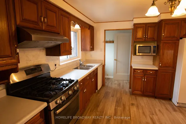 Additional image 5 of 126 Hazelglen Dr