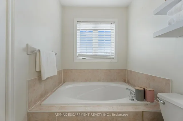 Additional image 23 of 461 HWY 8