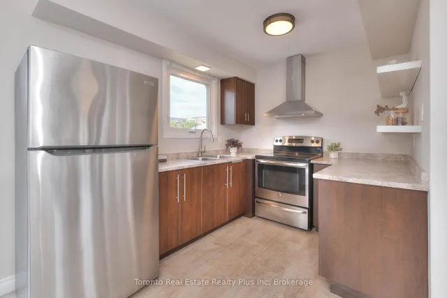 Additional image 13 of 31 Roberts Cres