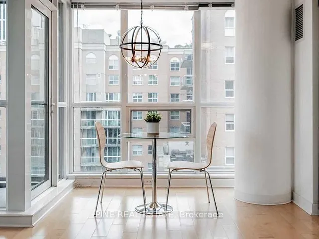 Additional image 4 of 320 Richmond St Unit 1103