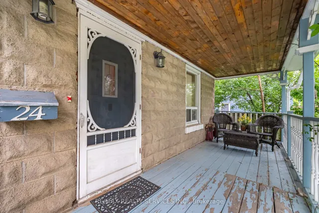 房产图片 3 - 24 Hillcrest Ave