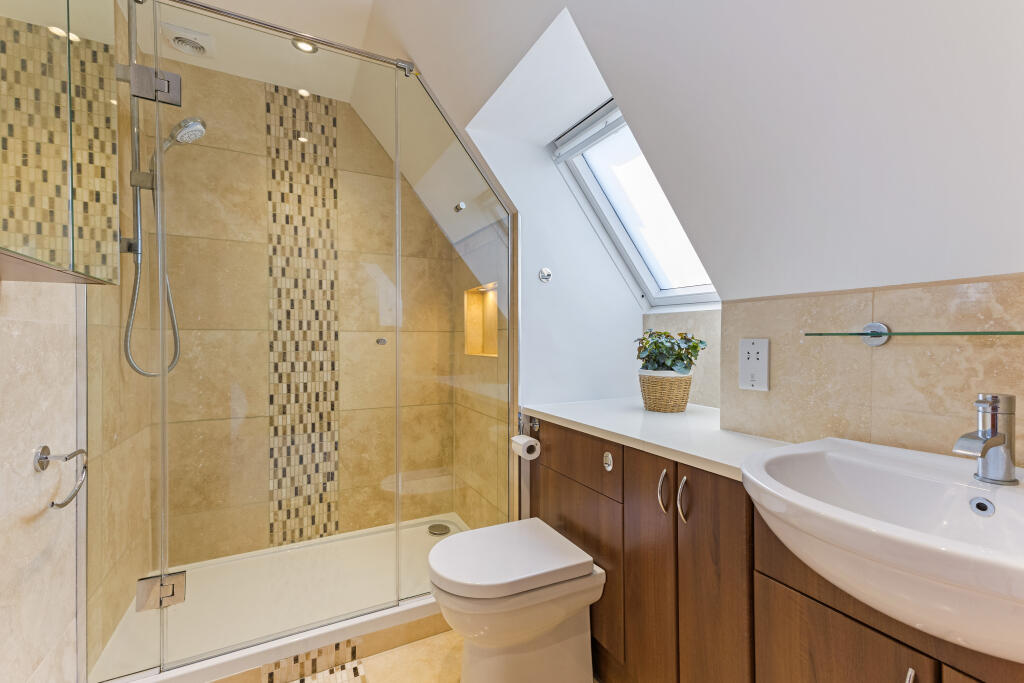 Additional image 10 of Cubitts Close, Welwyn, AL6