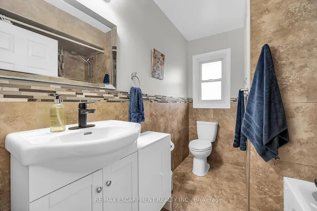 Additional image 24 of 70 Deschene Ave