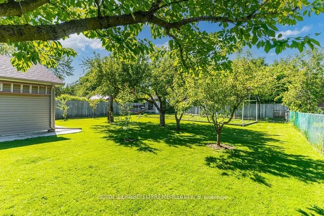 Additional image 34 of 74 Roberta Dr