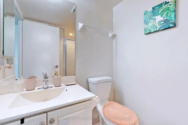 Additional image 42 of 125 Village Green Sq Unit 911