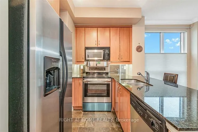 Additional image 11 of 2087 Lake Shore Blvd Unit 207