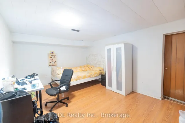 Additional image 29 of 121 Delmar Dr