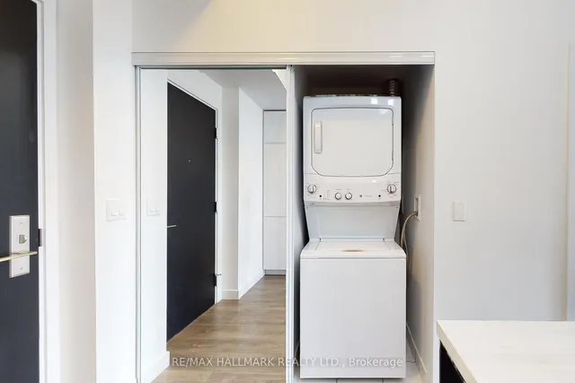 Additional image 5 of 8 Eglinton Ave Unit 4203