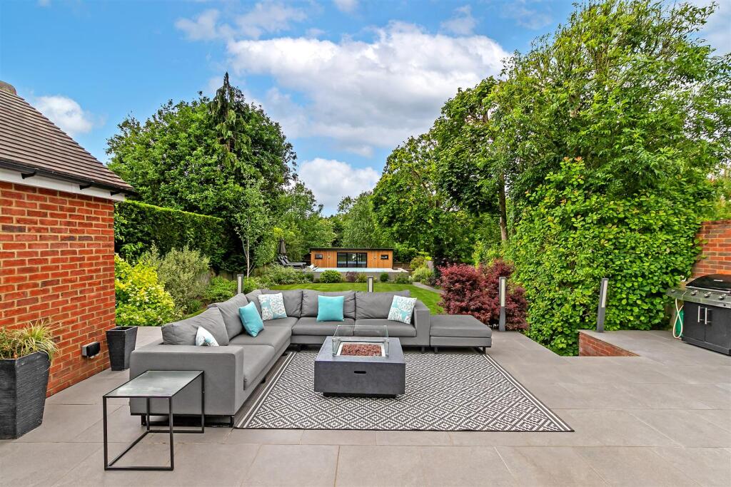 Additional image 32 of London Road, St. Albans