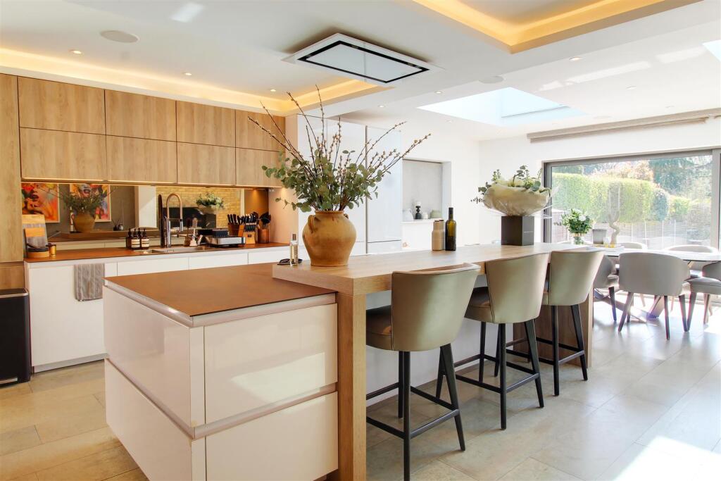 Additional image 6 of The Grove, Brookmans Park