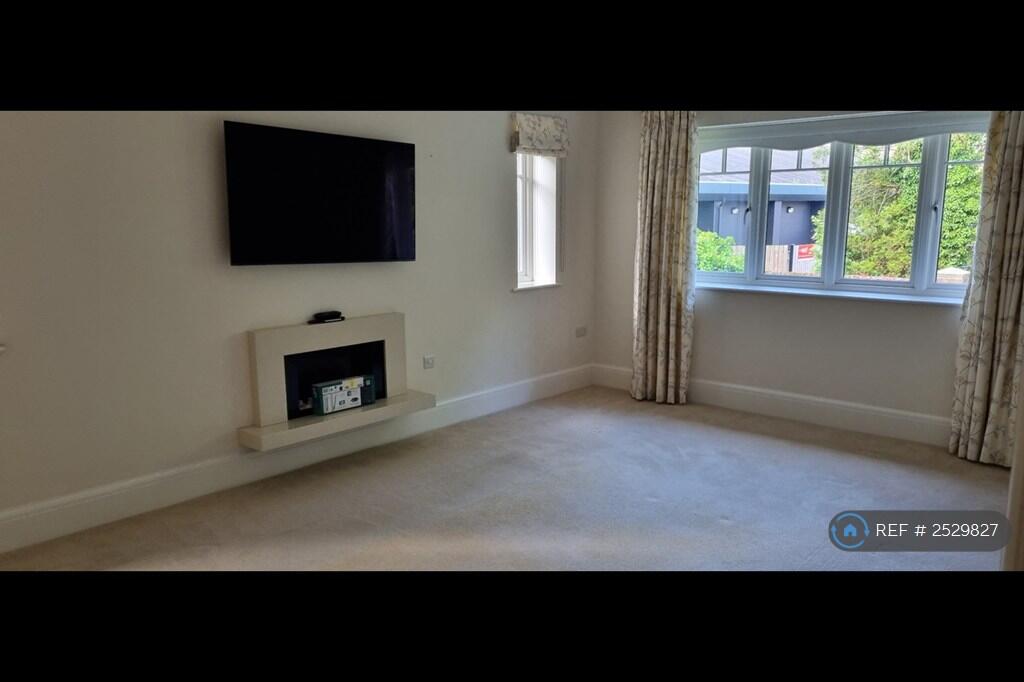 Additional image 13 of Bennets Lodge, Harpenden, AL5