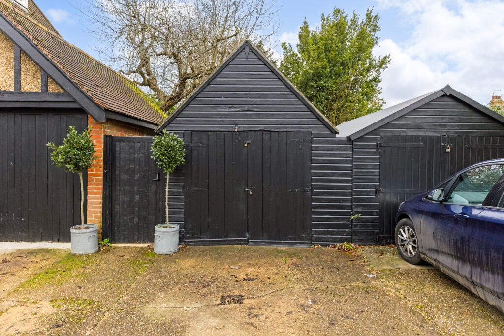 Additional image 22 of Hollybush Lane, HARPENDEN, AL5