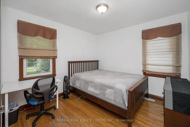 Additional image 15 of 676 Upper Wentworth St