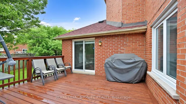 Additional image 35 of 18 Littleborough Crt