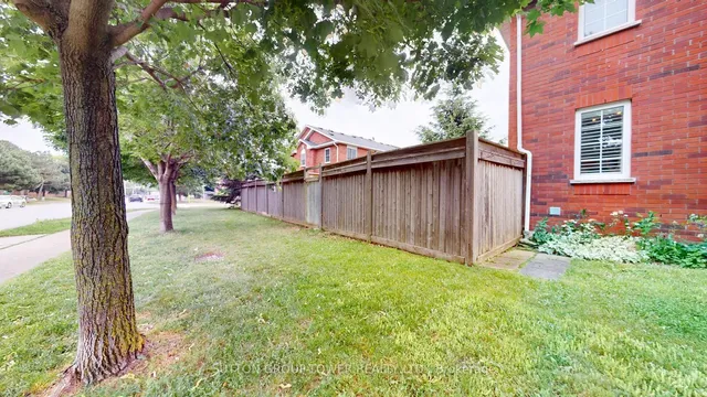 Additional image 6 of 2 Dawson Cres